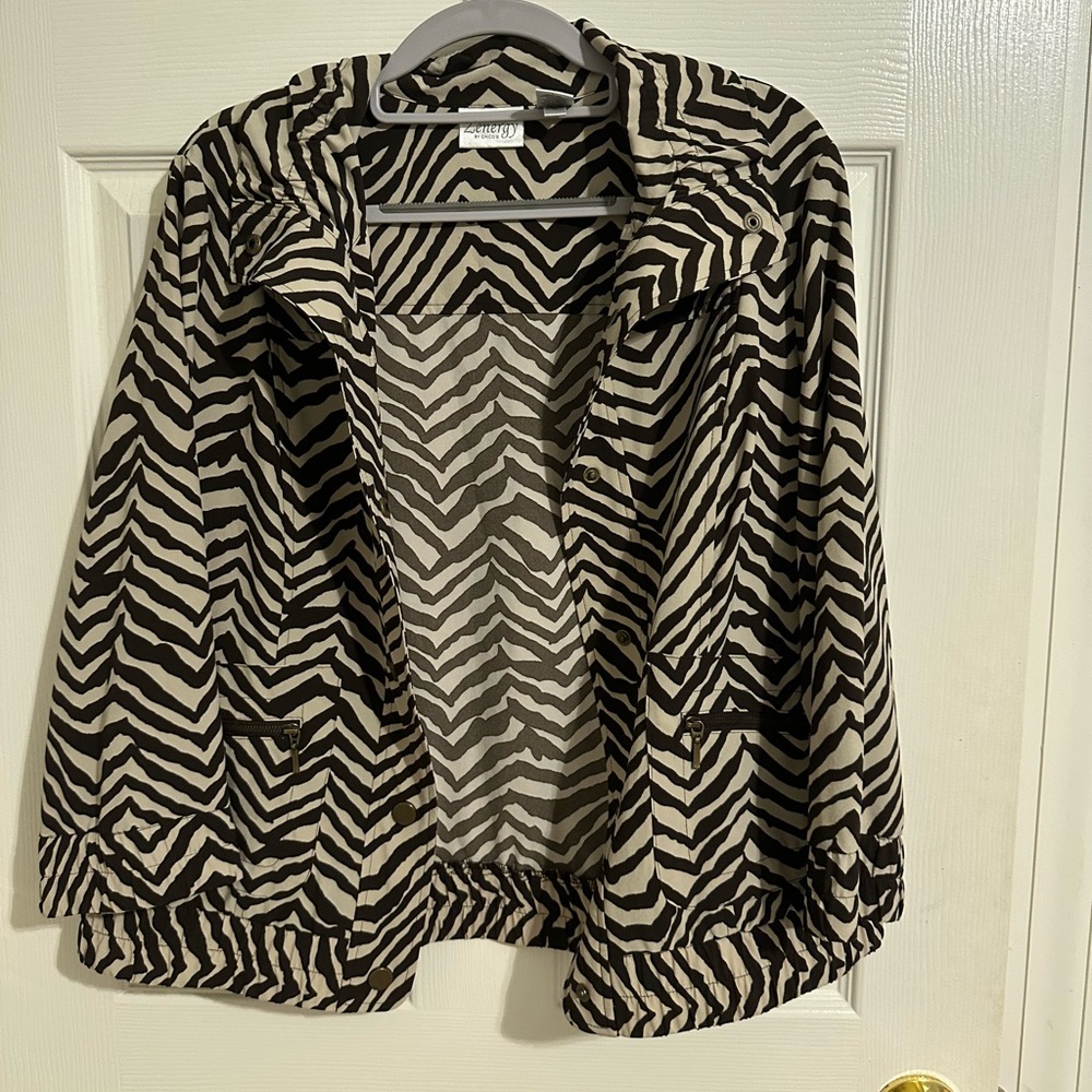 Zenergy by Chicos Animal Print Jacket in Brown/Black Pattern